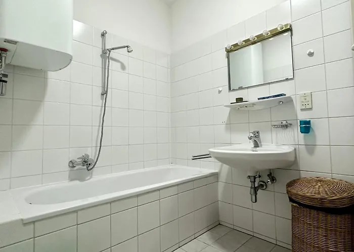 Διαμέρισμα Near Rathaus - 5 Min To Center - Fast Wi-fi Βιέννη
